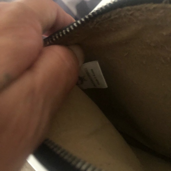 Wristlet mcm slightly used - Picture 4 of 5